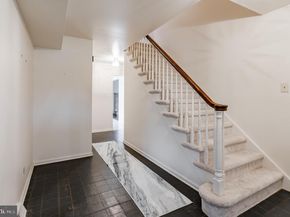 705 Falcon Drive, Glenside PA 19038