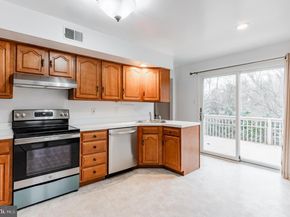 705 Falcon Drive, Glenside PA 19038