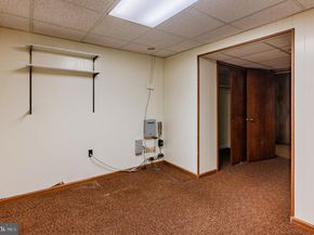 705 Falcon Drive, Glenside PA 19038