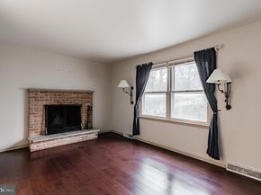 705 Falcon Drive, Glenside PA 19038