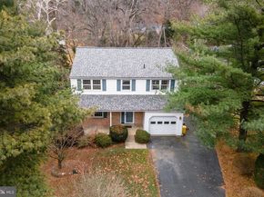 705 Falcon Drive, Glenside PA 19038