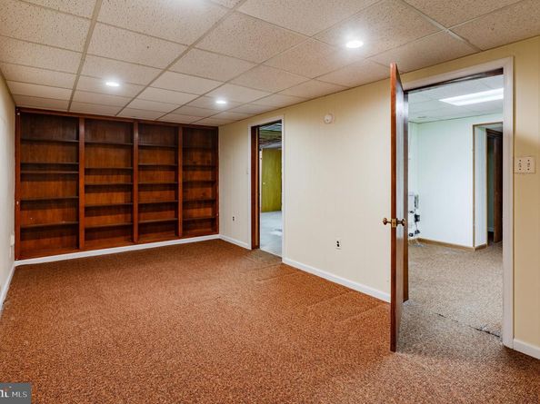 705 Falcon Drive, Glenside PA 19038