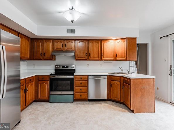 705 Falcon Drive, Glenside PA 19038