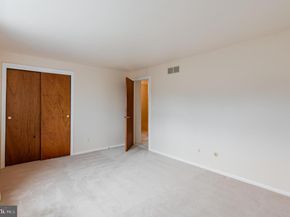 705 Falcon Drive, Glenside PA 19038