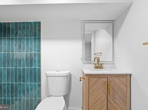 5725 Hunter Street, Philadelphia PA 19131