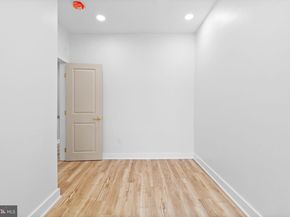 5725 Hunter Street, Philadelphia PA 19131