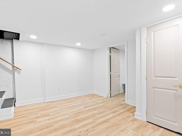 5725 Hunter Street, Philadelphia PA 19131