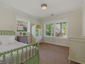 3651 N Harrison Street N, Arlington VA 22207