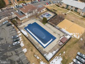 1914 Wilson Lane T2, Mclean VA 22102