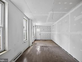 4009 Green Street, Philadelphia PA 19104