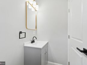 2915 N 24TH Street, Philadelphia PA 19132