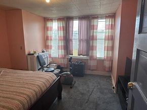 422 W Annsbury Street, Philadelphia PA 19140