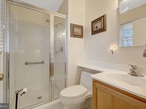 203 Locust Street SW, Vienna VA 22180