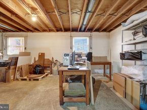 203 Locust Street SW, Vienna VA 22180