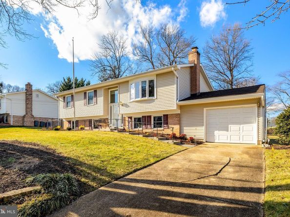 203 Locust Street SW, Vienna VA 22180