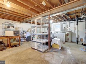 203 Locust Street SW, Vienna VA 22180