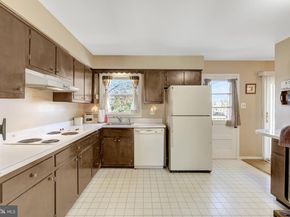 203 Locust Street SW, Vienna VA 22180