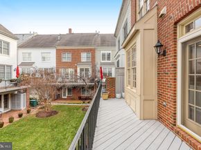 17 Alexander Street, Alexandria VA 22314