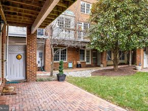 17 Alexander Street, Alexandria VA 22314