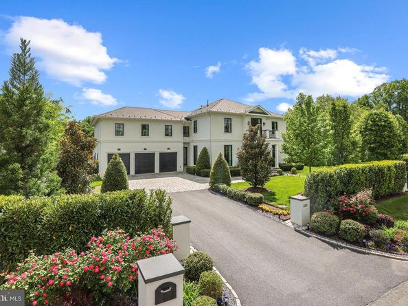 6029 Orris Street, Mclean VA 22101