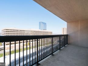 3713 S George Mason Drive 1107W, Falls Church VA 22041