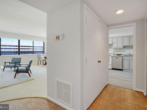 3713 S George Mason Drive 1107W, Falls Church VA 22041