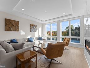 7047 Liberty Lane 32, Mclean VA 22101