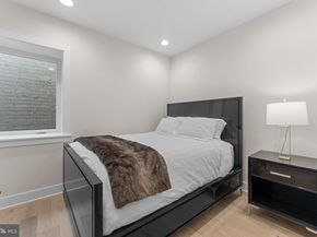 7047 Liberty Lane 32, Mclean VA 22101