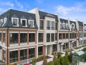 7047 Liberty Lane 32, Mclean VA 22101