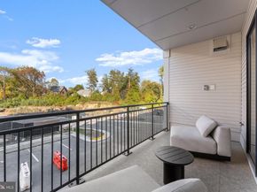 7047 Liberty Lane 32, Mclean VA 22101