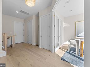 7047 Liberty Lane 32, Mclean VA 22101