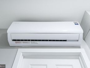 5208 Glenloch Street, Philadelphia PA 19124