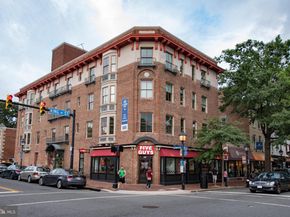 222 Green Street, Alexandria VA 22314
