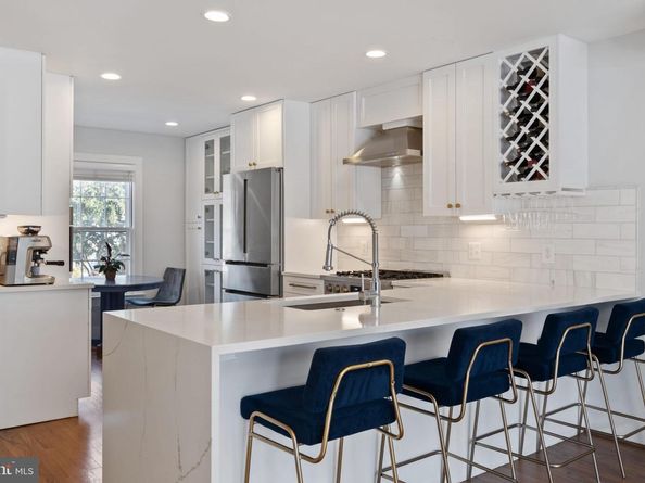 222 Green Street, Alexandria VA 22314