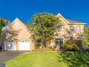 1319 Gatesmeadow Way, Reston VA 20194