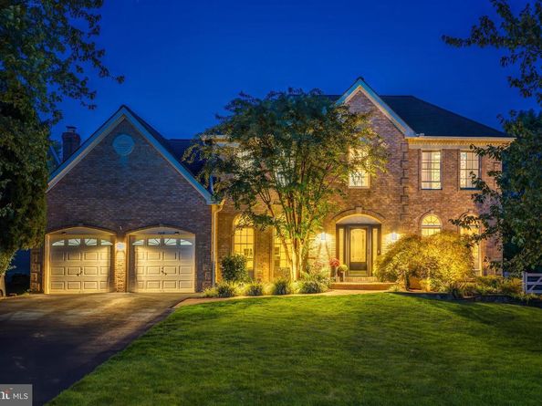1319 Gatesmeadow Way, Reston VA 20194