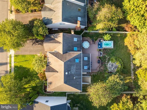 1319 Gatesmeadow Way, Reston VA 20194