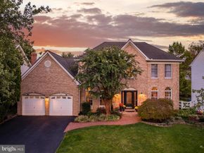 1319 Gatesmeadow Way, Reston VA 20194