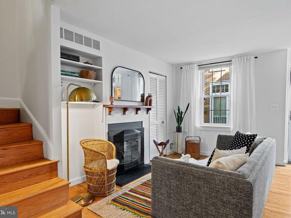 37 Queens Avenue, Philadelphia PA 19147