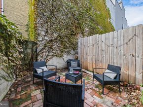 37 Queens Avenue, Philadelphia PA 19147