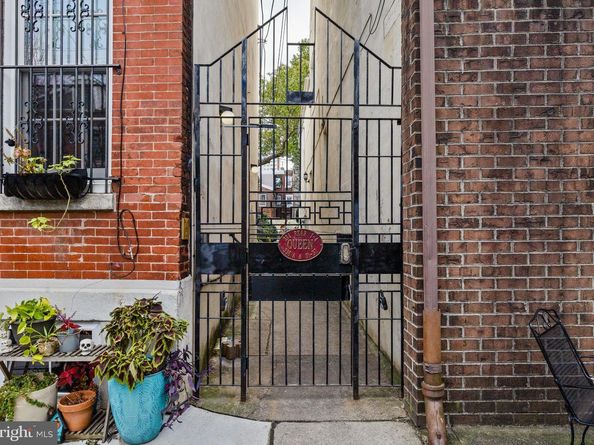 37 Queens Avenue, Philadelphia PA 19147