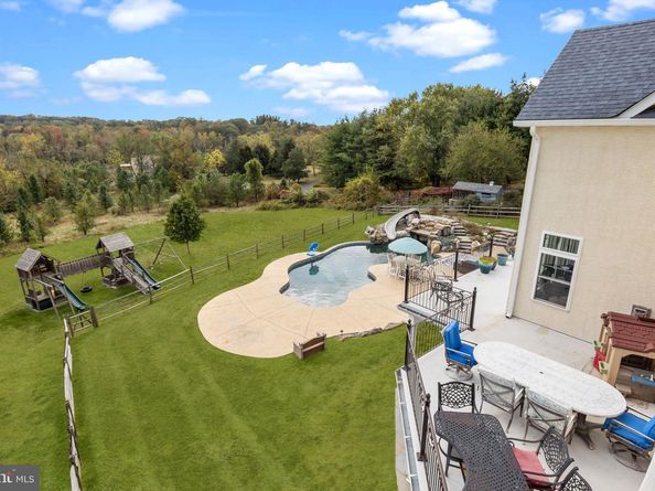 274 Pineville Road, Newtown PA 18940