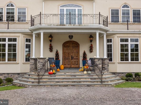 274 Pineville Road, Newtown PA 18940