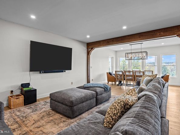 274 Pineville Road, Newtown PA 18940