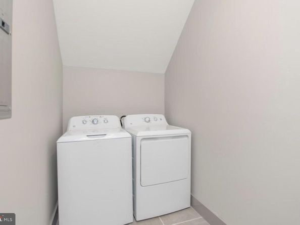 3339 Ridge Avenue, Philadelphia PA 19132