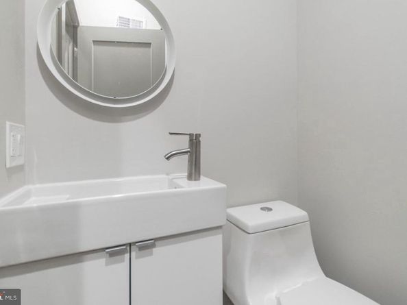 3339 Ridge Avenue, Philadelphia PA 19132