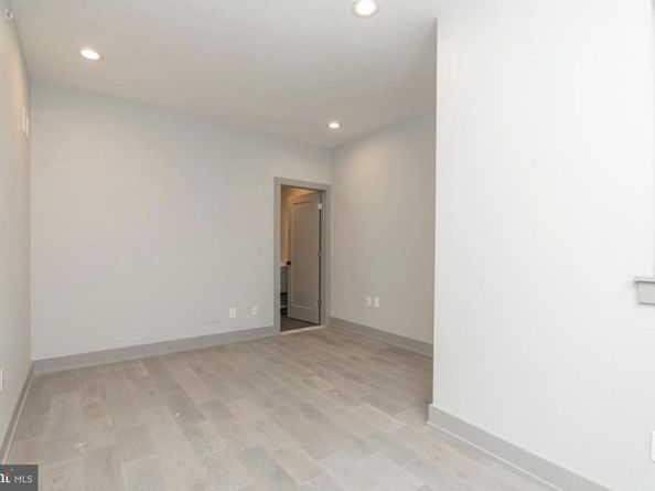 3339 Ridge Avenue, Philadelphia PA 19132