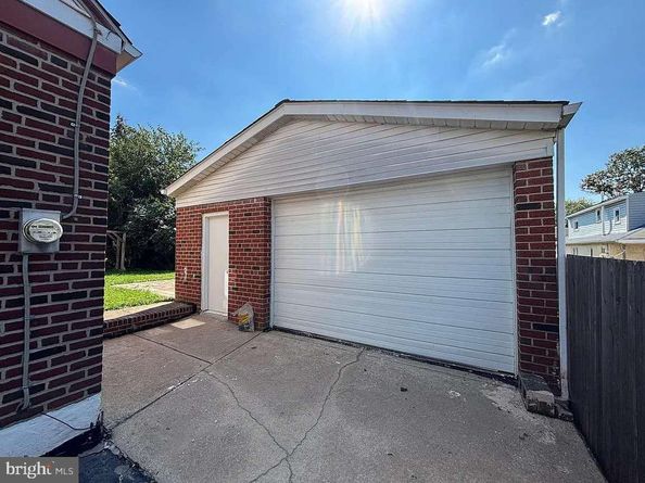 1704 Stanwood Street, Philadelphia PA 19152