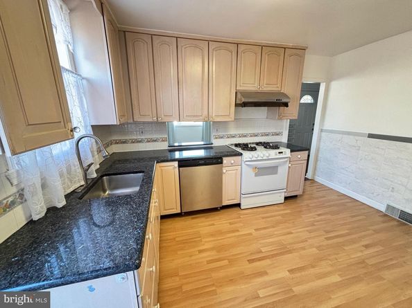 1704 Stanwood Street, Philadelphia PA 19152