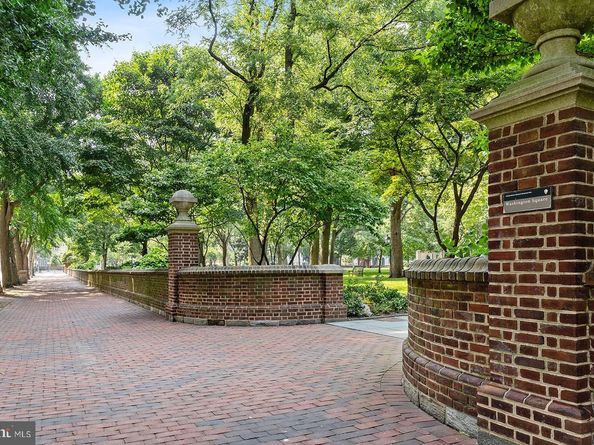 604 S Washington Square 1015, Philadelphia PA 19106